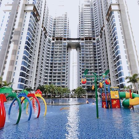 Atlantis Residences Melaka By Heystay Management Malacca Exterior foto